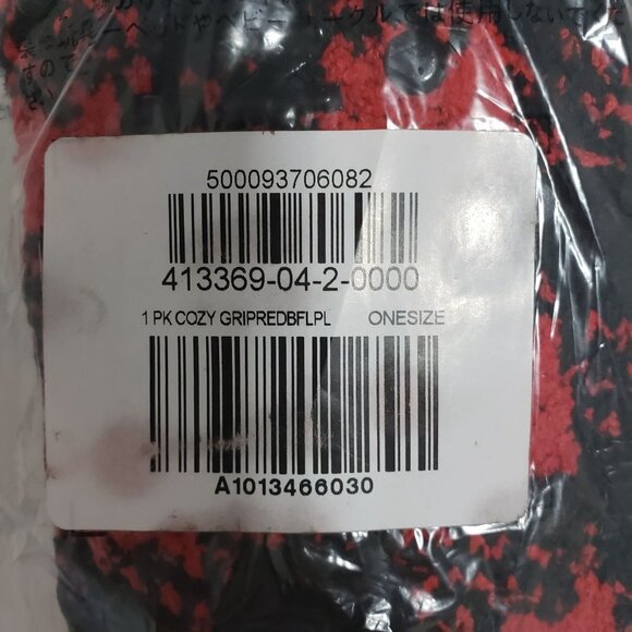 NWT Old Navy Cozy Gripper-Dot No-Show Socks for Women in Red Gingham‎ - Picture 4 of 4